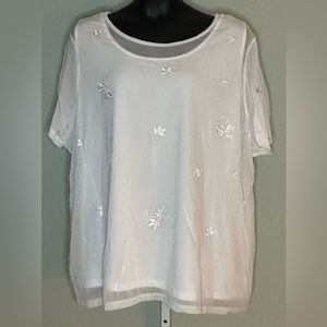 Avenue blouse. Size 30/32. White with flowers embroidered on.